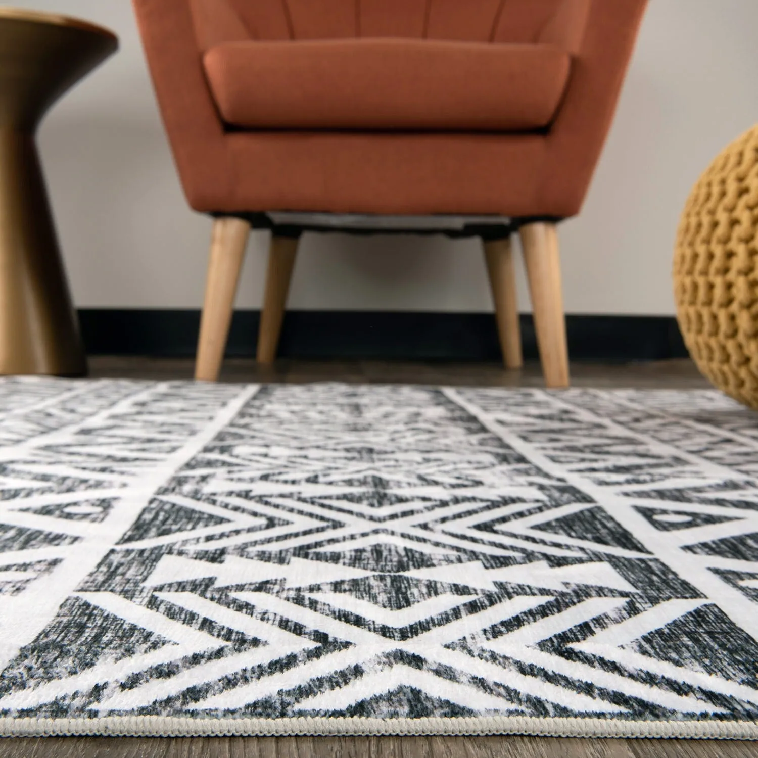 World Rug Gallery Contemporary Distressed Geometric Machine Washable Area Rug
