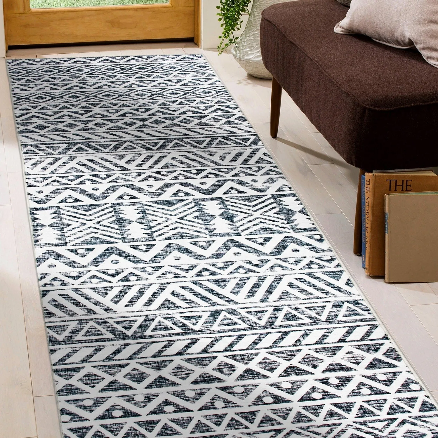 World Rug Gallery Contemporary Distressed Geometric Machine Washable Area Rug
