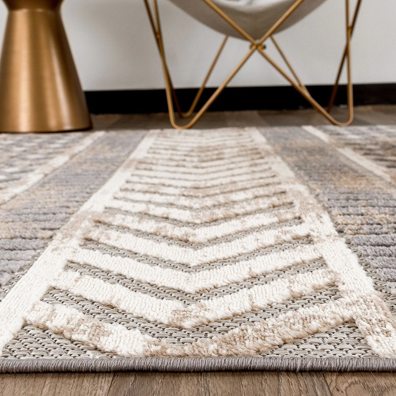 World Rug Gallery Distressed Geometric Indoor/Outdoor Area Rug