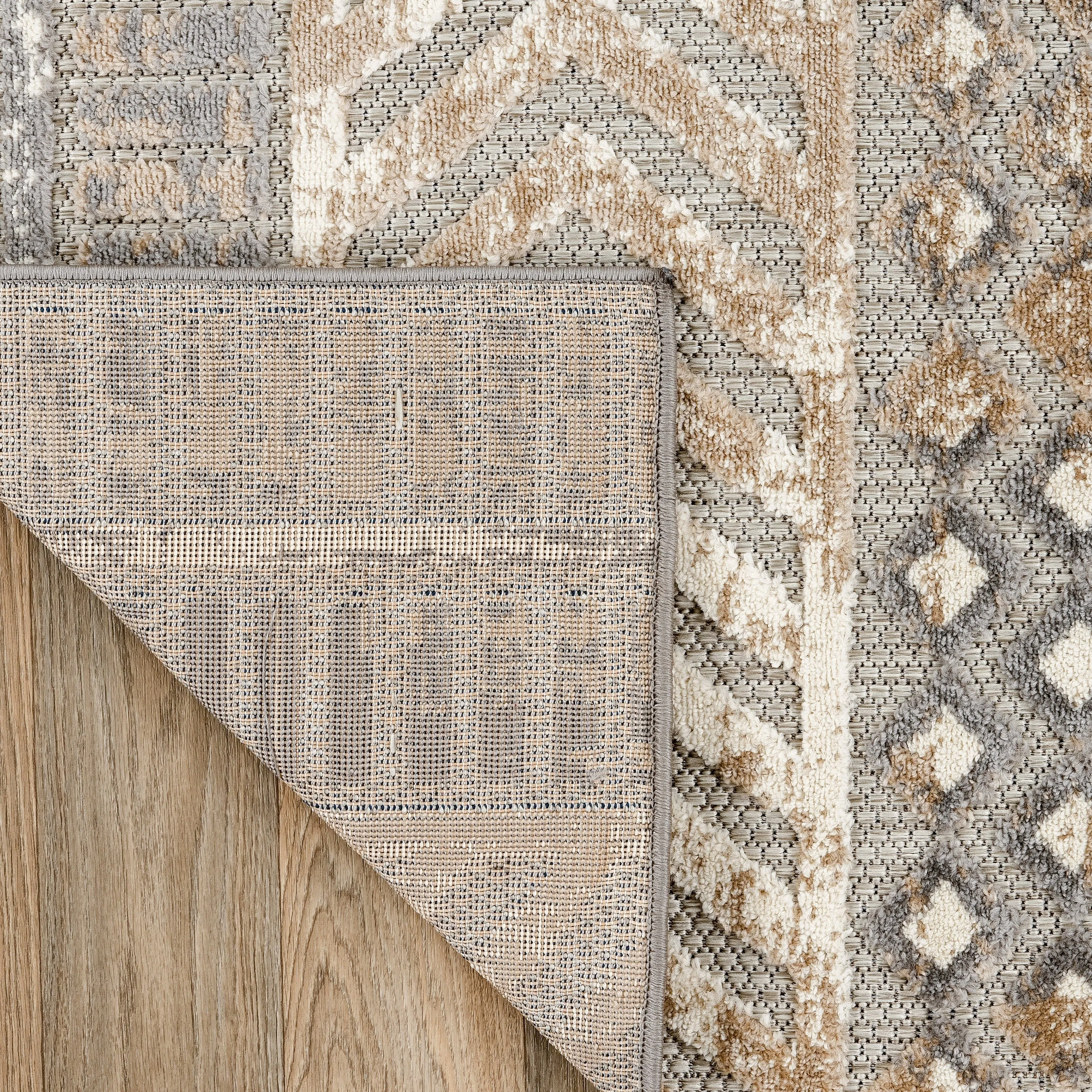 World Rug Gallery Distressed Geometric Indoor/Outdoor Area Rug