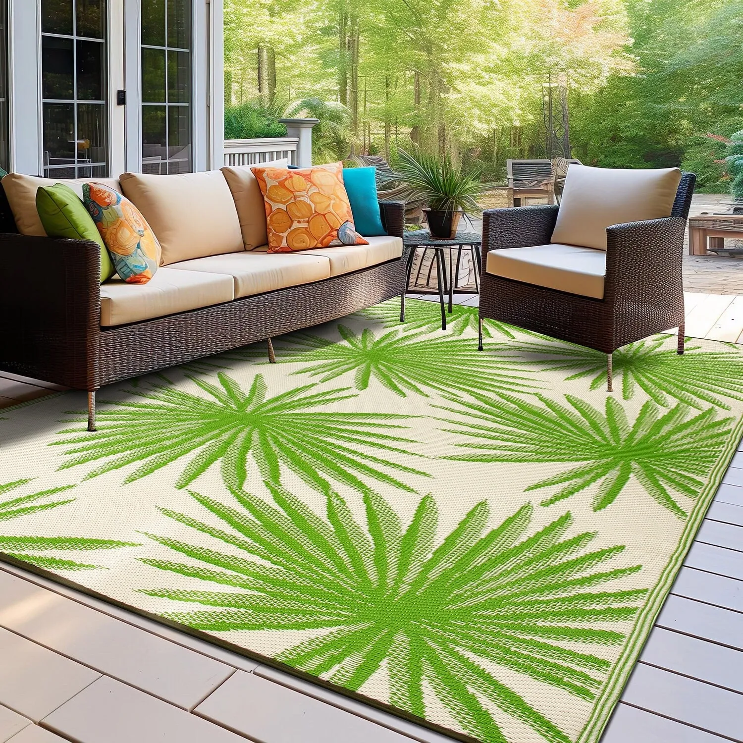World Rug Gallery Floral Tropical Reversible Recycled Plastic Outdoor Rugs